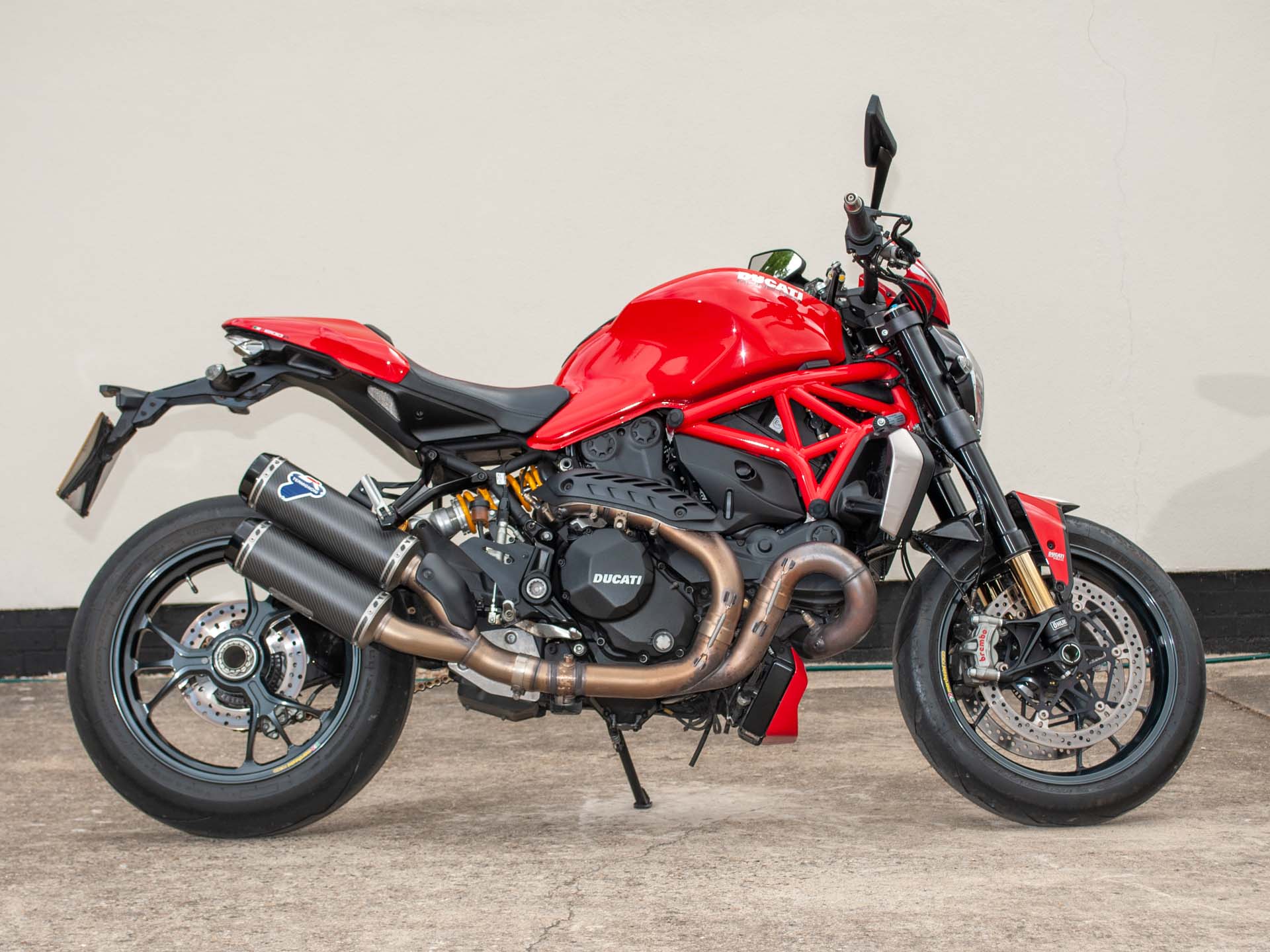 ducati monster 1200 r